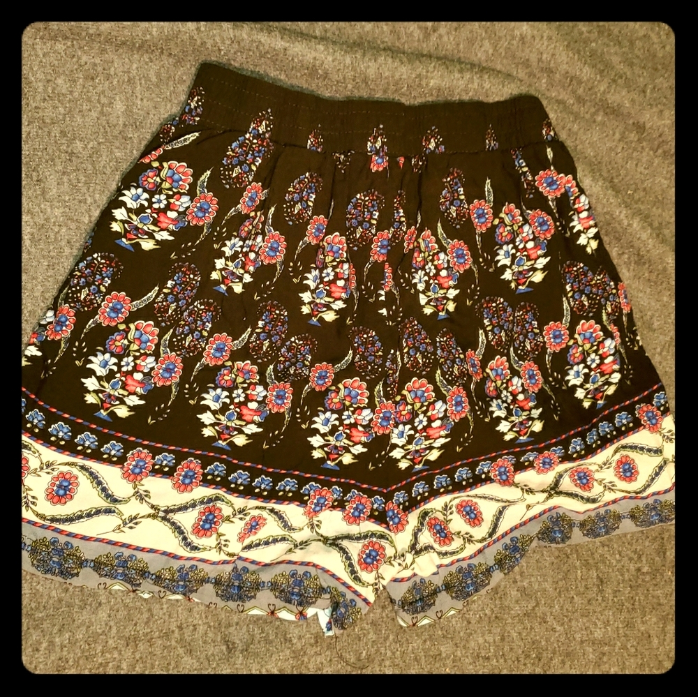 Boho chic Floral shorts